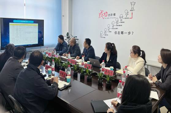 d5f715488cc12efdedd3cb9d801eb2d